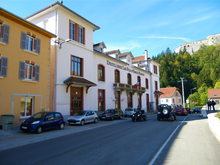 Laden Sie das Bild in den Galerie-Viewer, Vieillie en Fut de Chene